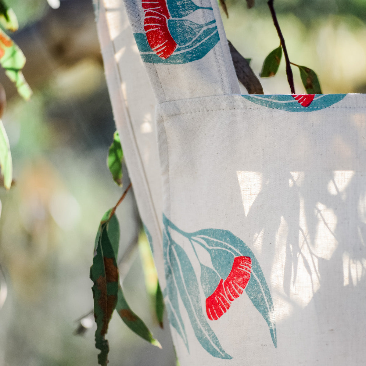Apron - Gum Blossom-Bandicute