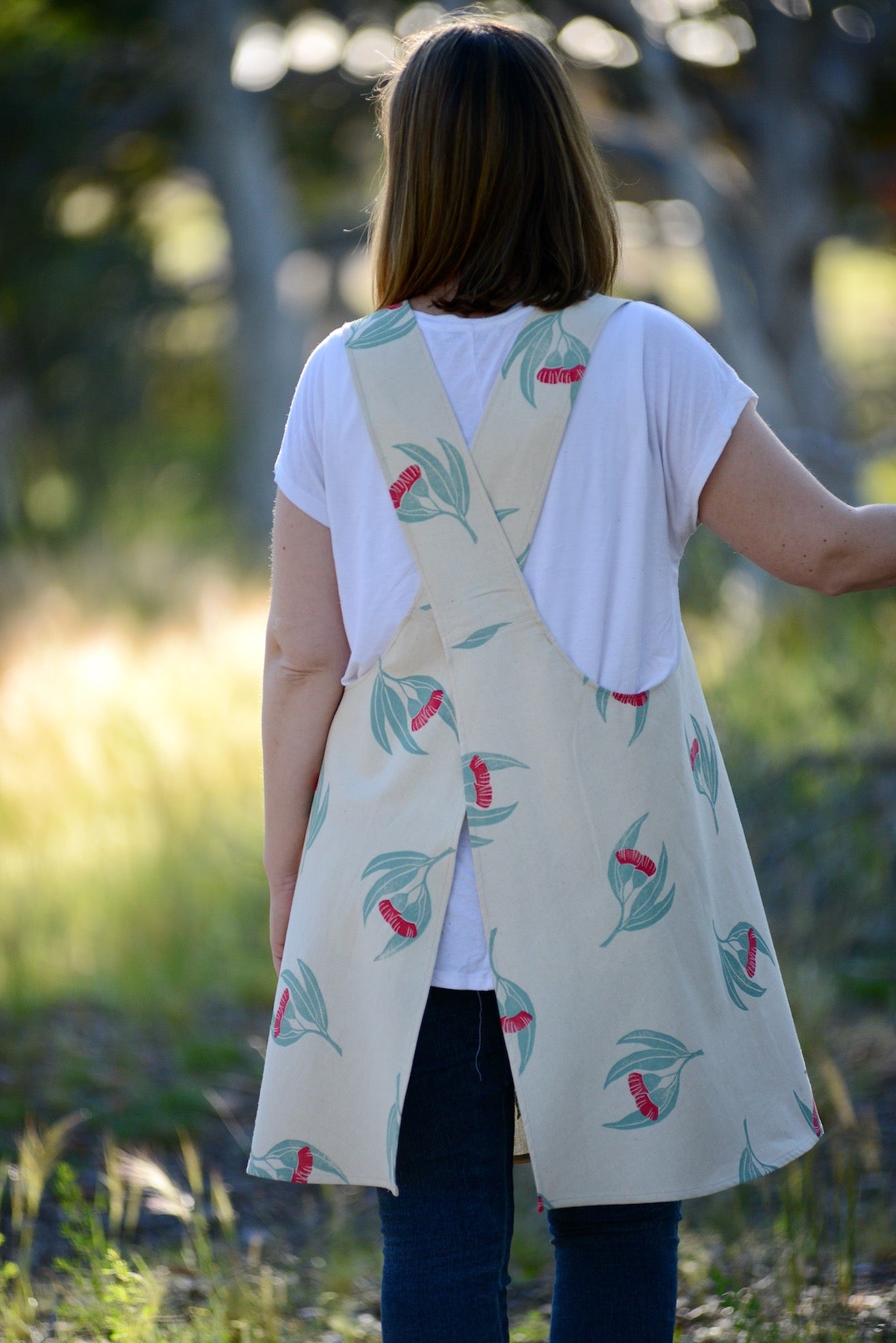 Apron - Gum Blossom-Bandicute