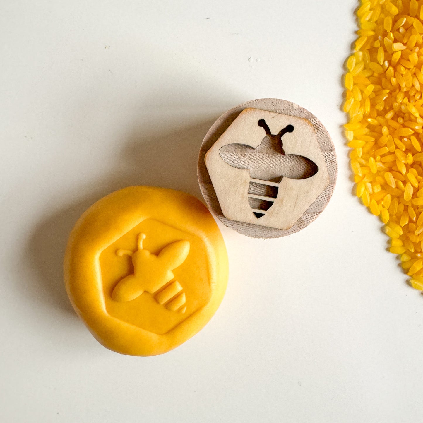 Bee Playdough Stampers-Bandicute