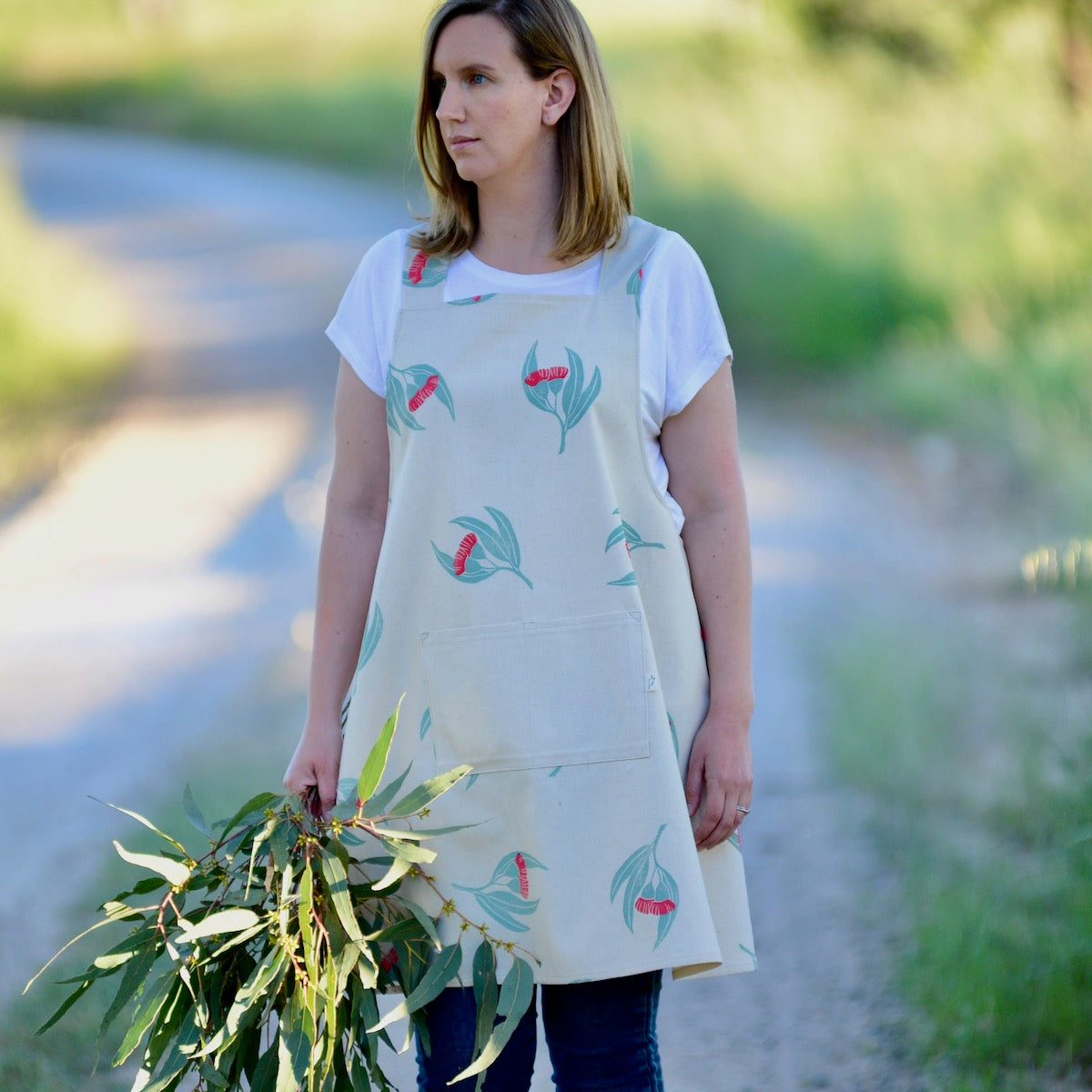 Apron - Gum Blossom-Bandicute